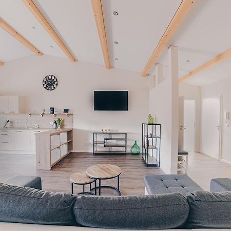 Grosse Ferienwohnung Mit Balkon Und Perfekter Lage Eggenthal 외부 사진