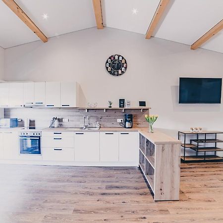 Grosse Ferienwohnung Mit Balkon Und Perfekter Lage Eggenthal 외부 사진