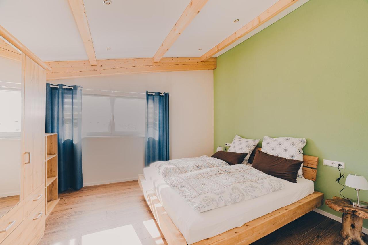 Grosse Ferienwohnung Mit Balkon Und Perfekter Lage Eggenthal 외부 사진