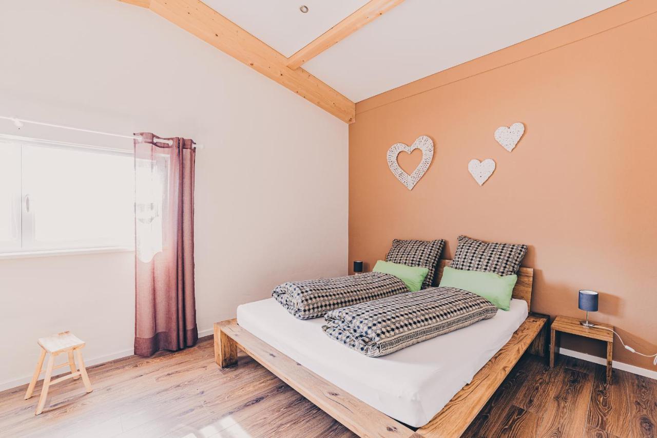 Grosse Ferienwohnung Mit Balkon Und Perfekter Lage Eggenthal 외부 사진